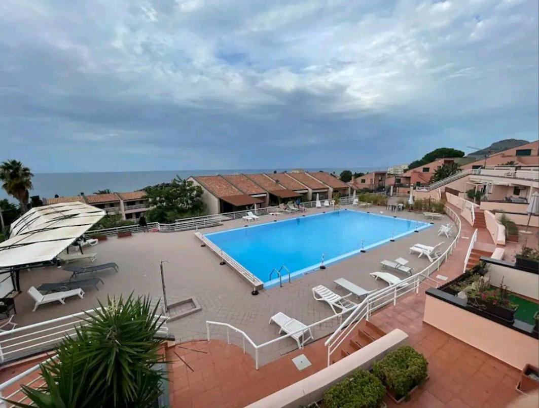 شقة Magabu' - Swimming Pool And Free Parking تْشيفالو المظهر الخارجي الصورة