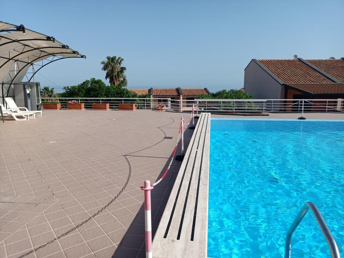 شقة Magabu' - Swimming Pool And Free Parking تْشيفالو المظهر الخارجي الصورة